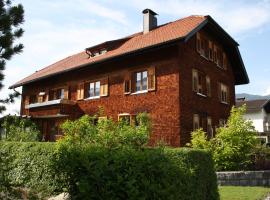 mama käthe - Apartments, hôtel à Nenzing près de : Seilbahn Schnifisberg