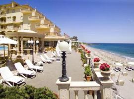 Hellenia Yachting Hotel & SPA, hotel din Giardini Naxos