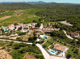Mas Boronat Resort, hotel a Salomó