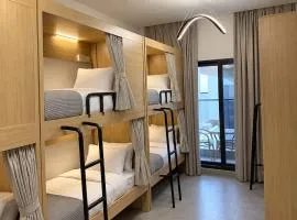 Premium Capsule Beds near DWTC & Emirates Towers Metro