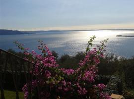 Agriturismo Il Casale Del Lago, cheap hotel in Gardone Riviera