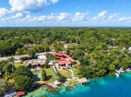 Hotel My Love Bacalar Lagoon Front -Gratis Renta Kayyaks, ξενοδοχείο σε Bacalar