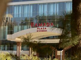 Ramada Plaza by Wyndham Tashkent, hotel a Taixkent