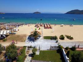 Villa Mediterrane Hotel, alquiler vacacional en la playa en Nea Iraklitsa