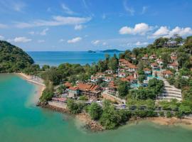 SINAE Phuket Luxury Hotel، فندق في فوكيت تاون