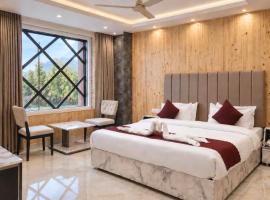 Hotel Sitara Grand, Near Har Ke Pauri, Haridwar, hotelli kohteessa Haridwār