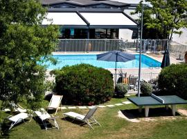 ibis Styles Avignon Sud, hôtel à Avignon