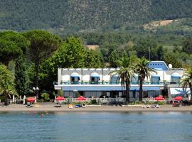 Hotel Lido - Beach and Palace, hotel u gradu 'Bolsena'