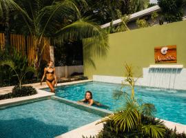 Nautilus Surf & Yoga Villas Santa Teresa, hotel v destinaci Playa Santa Teresa