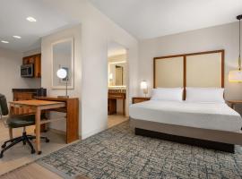 Homewood Suites by Hilton Cincinnati-Downtown, hotel in Cincinnati