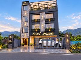 Hotel Jewels at Rajpur Road, hotel din Dehradun