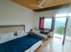 Shiv Shankar Hotel Near Jamu Phata Helipad, hotel sa Phata