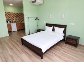 Luxor Inn & Suites, готель у Чернівцях