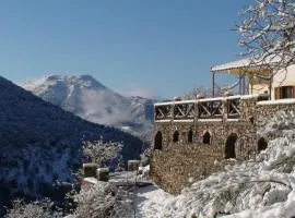 Agnantio studios & suites