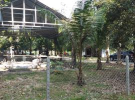 Chalet Kampong Semawar, κατάλυμα σε φάρμα σε Kuala Kangsar
