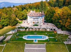 Château des Avenieres, hôtel à Cruseilles