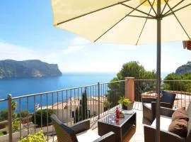 Villa With Enchanting Sea Views And Pool For 7 Guests