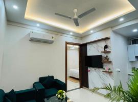 The Lodgers Luxury 1 BHK Apartments Near Golf Course Road Gurgaon, готель у місті Ґурґаон
