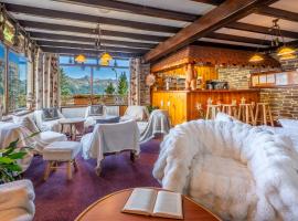 Hotels Les Catrems & Le Montagnou, hôtel à Orcières