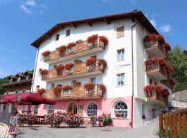 Hotel Rosalpina, hotel sa Folgaria