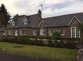 Smithy House, holiday rental in Forfar