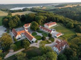 Bramslevgaard, hotel i Hobro