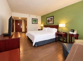 Holiday Inn Express Guadalajara Aeropuerto by IHG, hótel í Guadalajara