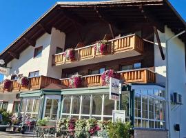 Boutique Hotel Kögele Innsbruck Axamer Lizum, hotel en Innsbruck