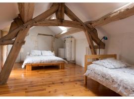 Domaine de la Grange aux Dîmes, Hotel in Feux