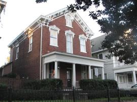 Olde Town Inn, hotel cerca de Cedar Grove Cemetery, Augusta