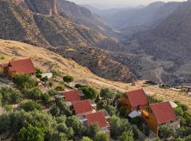 Dana luxury huts-Eco lodge, hótel í Ḑānā