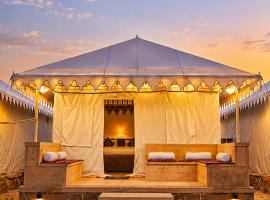 Jaisalmer Sand Dunes Luxury Camp & Resort, hotel Dzsaiszalmerben