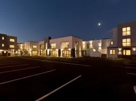 2 on Whiteleigh and 239 on Lincoln Motel