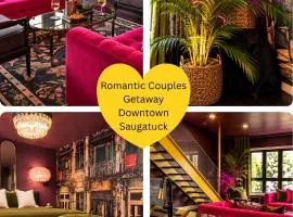 Romantic Couples Getaway Downtown Saugatuck Walk everywhere