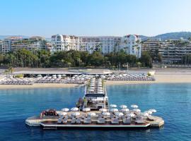 Hôtel Barrière Le Majestic Cannes, hôtel à Cannes