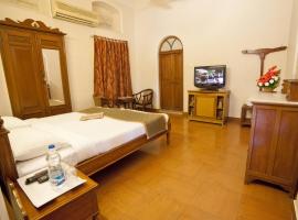 Taj Mahal Hotel Abids, hotel near Rajiv Gandhi International Airport - HYD, Hyderabad