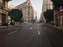 Lots Hotel Cairo Downtown、カイロのホテル