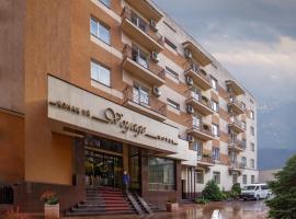 Voyage Hotel, hotel v destinaci Almaty