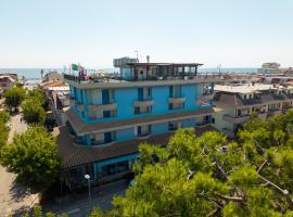 hotel falco azzurro, hotel in Martinsicuro