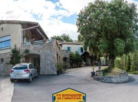 "Le Pigeonnier" chambre d'hôte, B&B/chambre d'hôtes à Piégros-la-Clastre