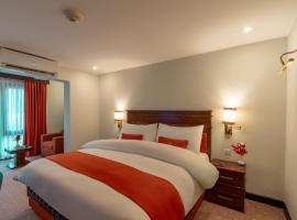 Gilgit Serena Hotel, khách sạn ở Gilgit