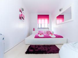 Ana's Design Apartments, hotel dicht bij: Roma - Areeiro Train Station, Lissabon