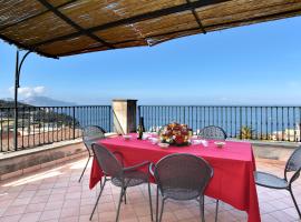La Ciucciara Holiday Homes, vila v destinaci Massa Lubrense