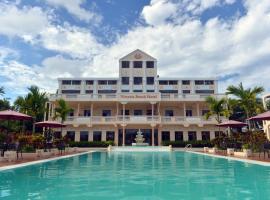 Victoria Beach Hotel, готель у місті Туамасіна