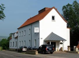 Gästehaus Perrin, Saarbrücken-flugvöllur - SCN, Bliesmengen-Bolchen, hótel í nágrenninu