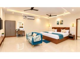 The Comfort Stay Inn Ayodhya - Luxury Family Retreat with Elegant Spacious Rooms, Modern Amenities, Complimentary Wi-Fi & Premium Hospitality Near Shri Ram Janmabhoomi โรงแรมในAyodhya