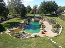 Chateau Nightingales, hotel poblíž Letiště Václava Havla Praha - PRG, Hostouň