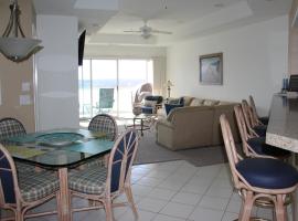 Lake Ozarks Get Away Topsider, apartment in Lake Ozark