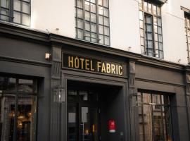 पेरिस में, होटल Hôtel Fabric