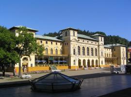 Stary Dom Zdrojowy, hotel v destinaci Krynica-Zdrój